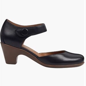 Easy Spirit Caprice Black Leather Heels 8.5 W